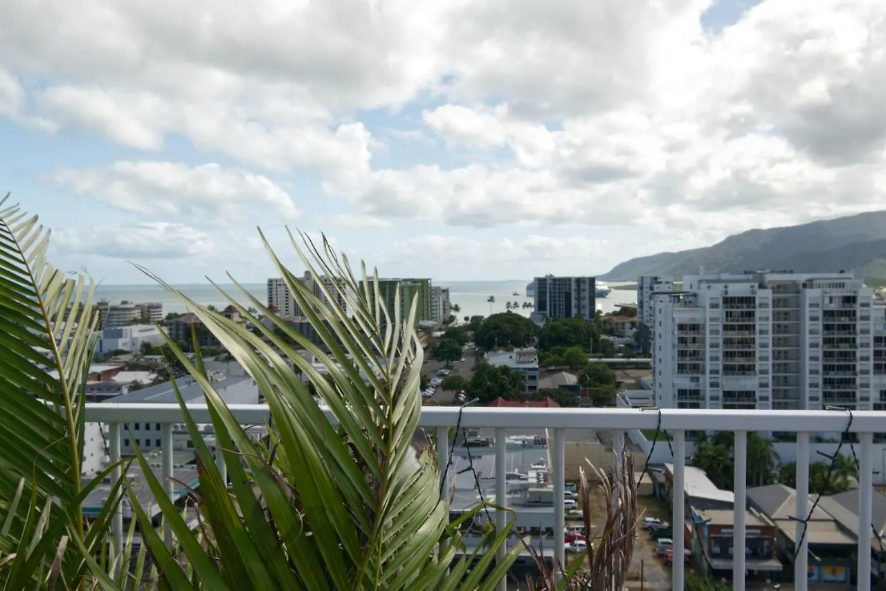 Privately Owned Apartment 'Sunset View Studio' In Cairns City Ausztrália